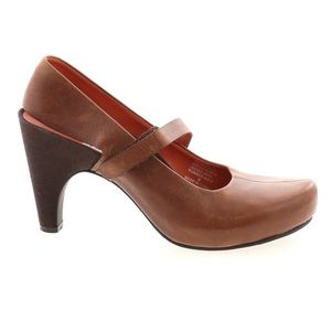 TSUBO ACREA PUMPS